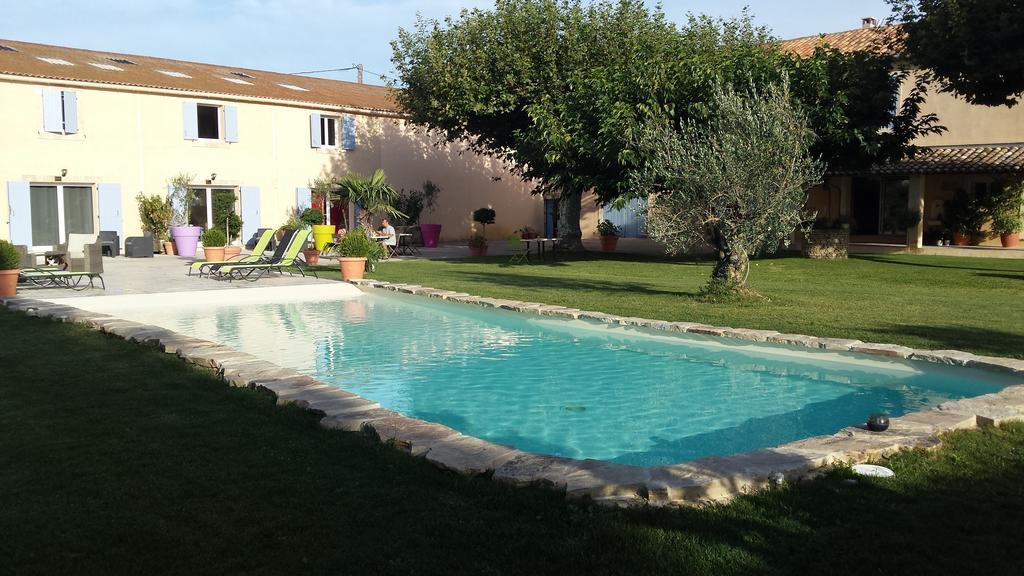 Mas Saint Julien Bed & Breakfast Cavaillon Exterior foto