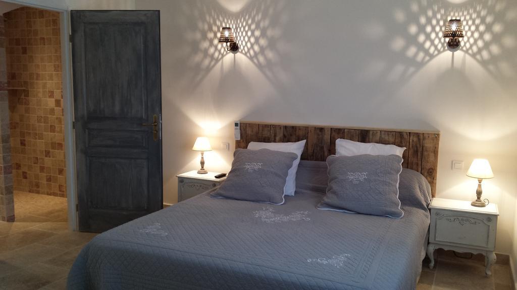 Mas Saint Julien Bed & Breakfast Cavaillon Exterior foto